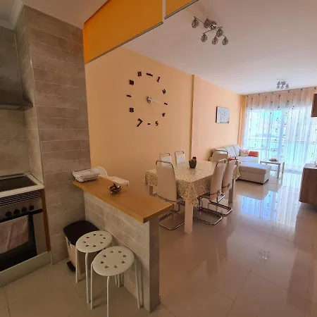 Ideal Escapadas Y Vacaciones-parking-wifi-netflix-xbox Apartment Oliva