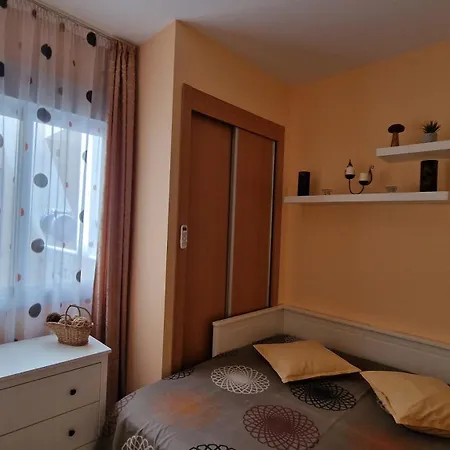 Ideal Escapadas Y Vacaciones-parking-wifi-netflix-xbox Apartment